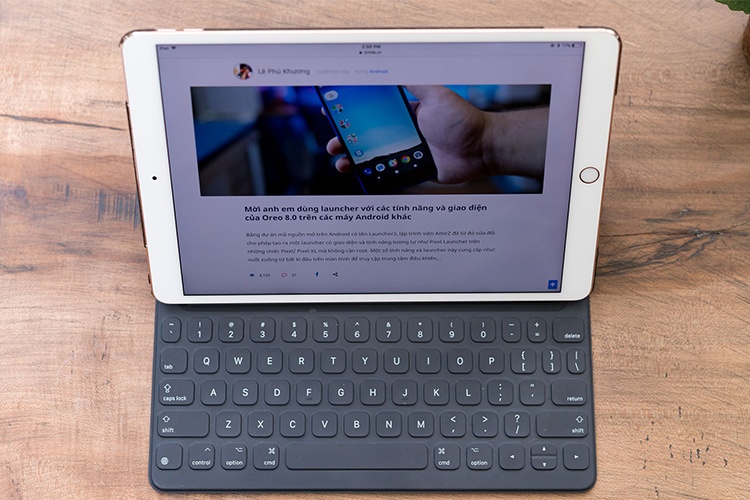 Smart Keyboard for 10.5-inch iPad Pro - US English