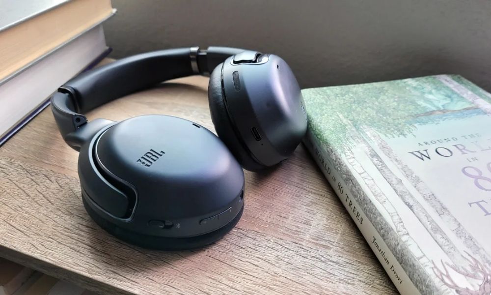 Tai nghe chống ồn JBL Tour One