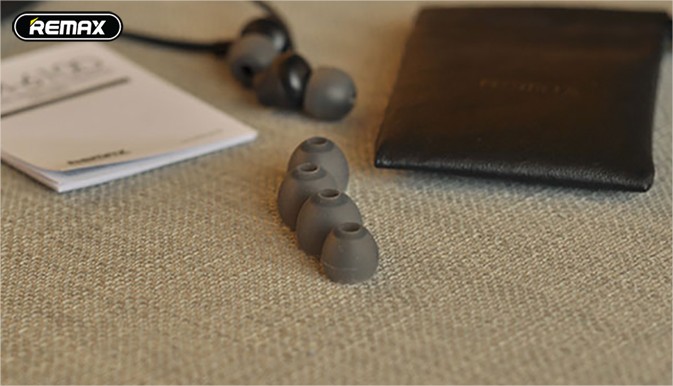 Tai nghe nhét tai Remax Earphone RM-610