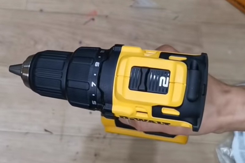 Thân máy khoan vặn vít dùng pin Dewalt DCD708N-KR