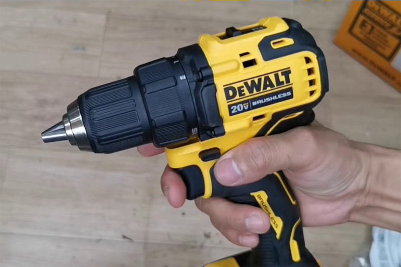 Thân máy khoan vặn vít dùng pin Dewalt DCD708N-KR