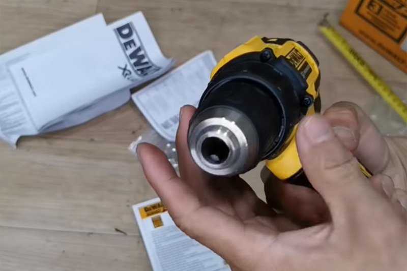 Thân máy khoan vặn vít dùng pin Dewalt DCD708N-KR