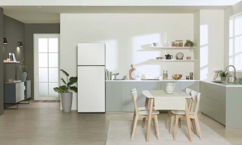 Tủ lạnh Bespoke Samsung Inverter 385L RT38CB668412SV