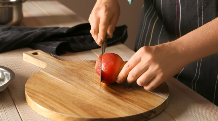Máy ép trái cây bị kẹt lưỡi dao