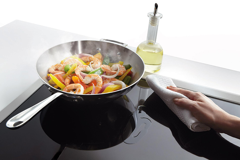 Sóng điện từ của bếp từ có ảnh hưởng đến sức khỏe không?
