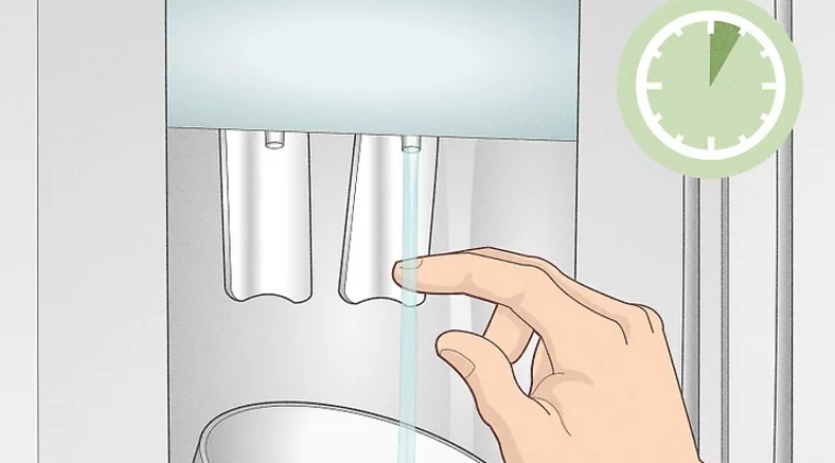 Vệ sinh đường ống cấp nước của tủ lạnh
