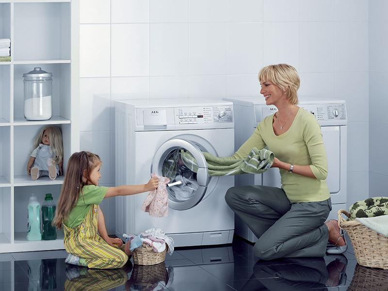 Một lần hoạt động máy giặt tốn bao nhiêu lít nước?