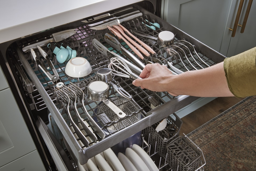 Đồ kim loại xuất hiện vết rỉ sét