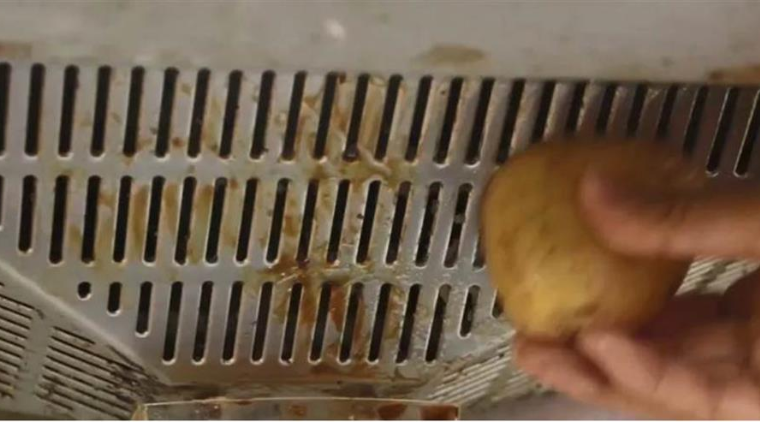 Tẩy vết dầu mỡ cực hiệu quả
