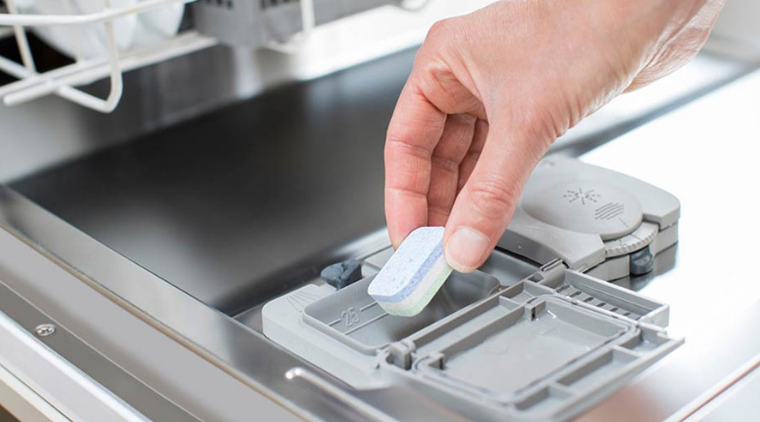 Các loại chất tẩy rửa sử dụng cho máy rửa bát