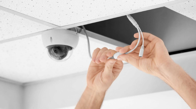 Đảm bảo camera được kết nối với nguồn điện và mạng ổn định