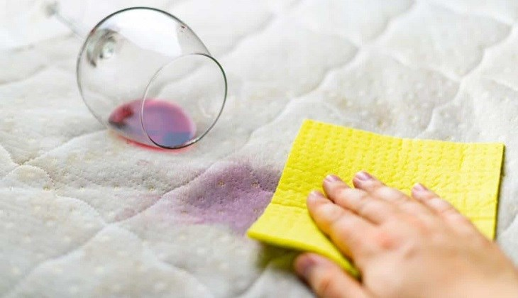 Mẹo giữ quần áo bền màu khi cho vào máy giặt