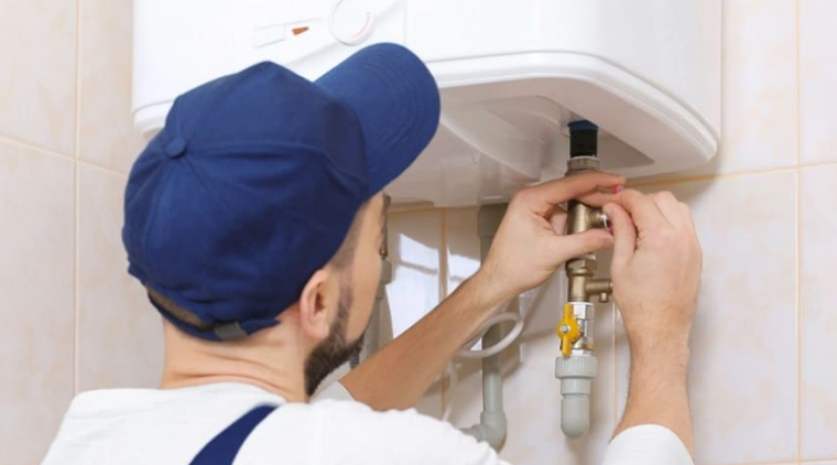 Ngưng sử dụng bình nóng lạnh nếu có bộ phận bị han gỉ