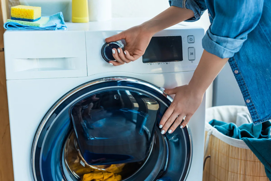 Nguyên nhân khiến quần áo phai màu khi giặt máy