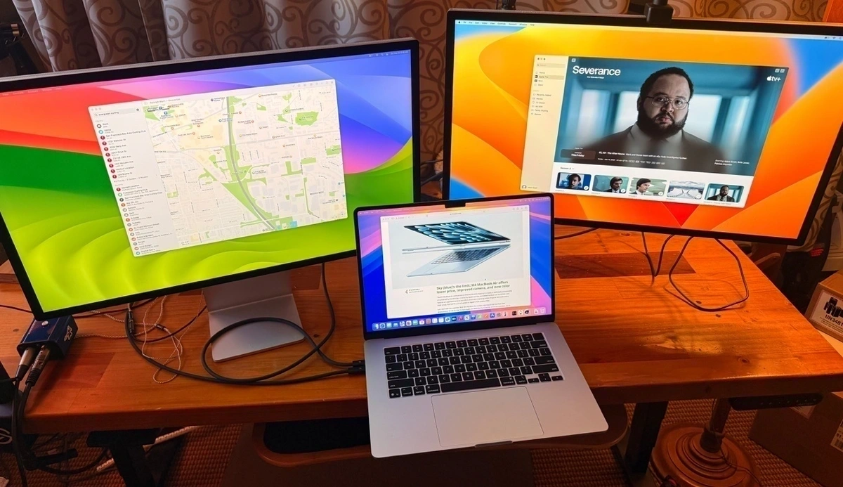 MacBook Air 4 có khả năng xuất ra 2 màn hình cùng lúc
