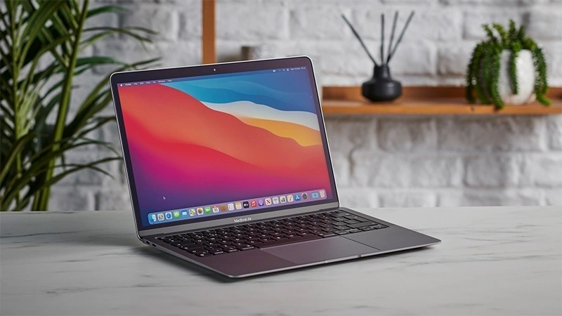 MacBook Air M1 13.3 inch là sự lựa chọn cho dân văn phòng, học sinh, sinh viên