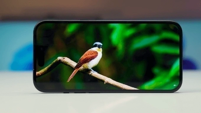 Màn hình iPhone có độ sáng yếu hơn, chỉ ở mức 2.000 nits
