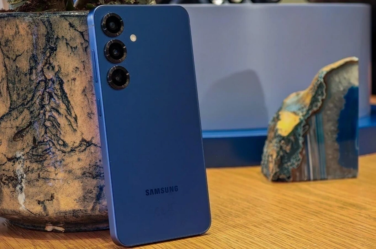 Samsung Galaxy S25 có ưu thế về khả năng tùy biến