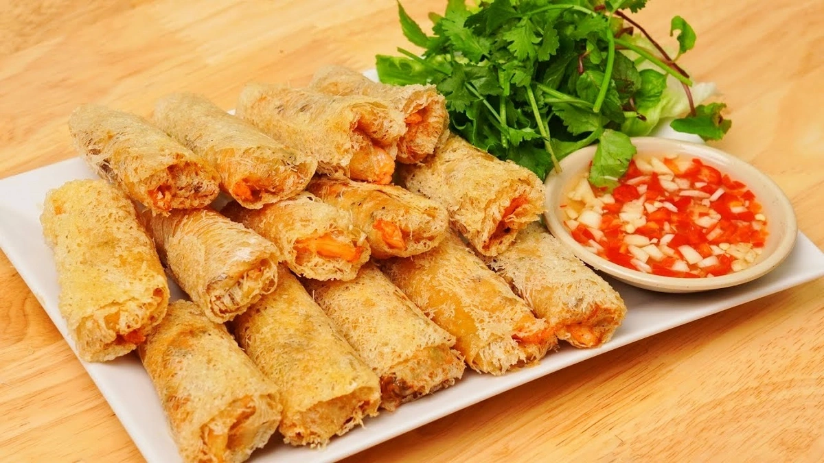 Chả giò rế truyền thống tan ngay trong miệng