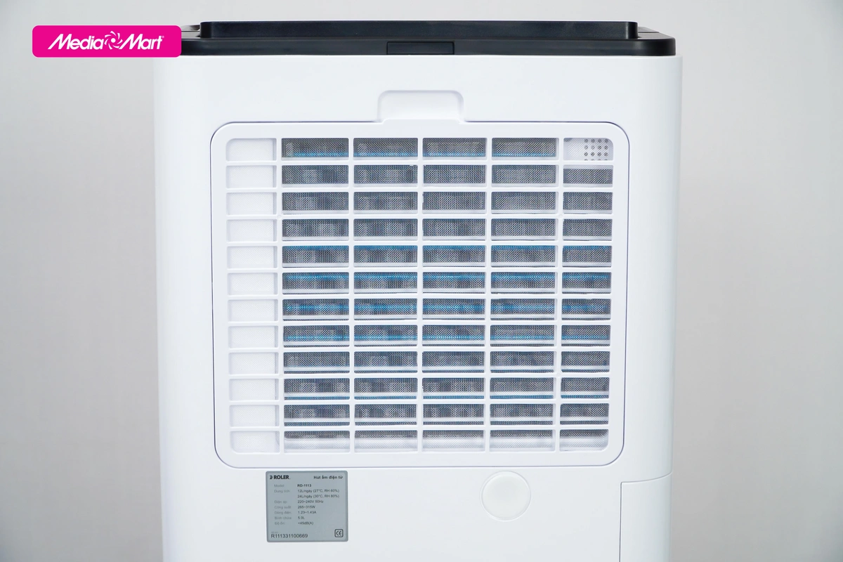 Công suất 365W, công suất hút ẩm mạnh mẽ 24 lít /24 giờ