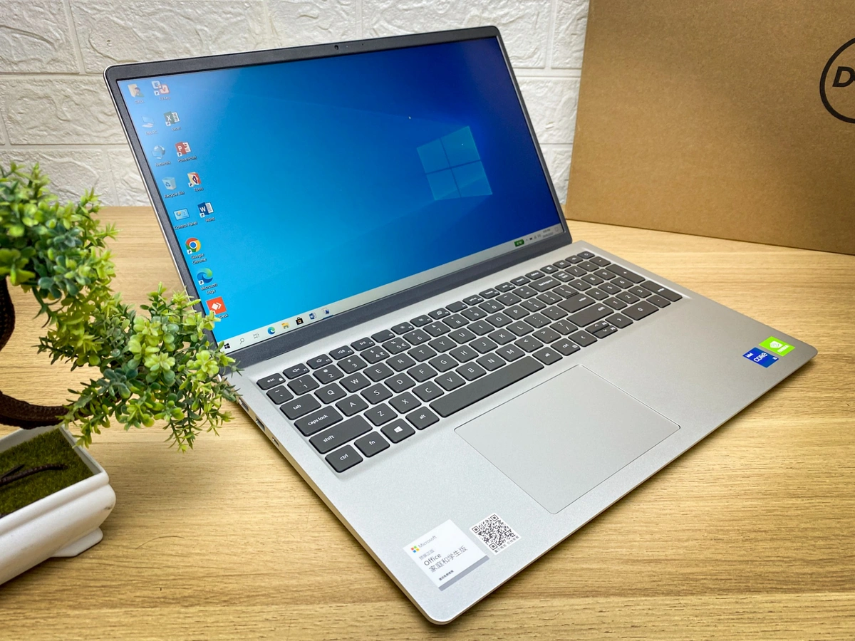 Laptop Dell 15.6 inch giúp tối ưu hóa trải nghiệm hình ảnh cho người dùng