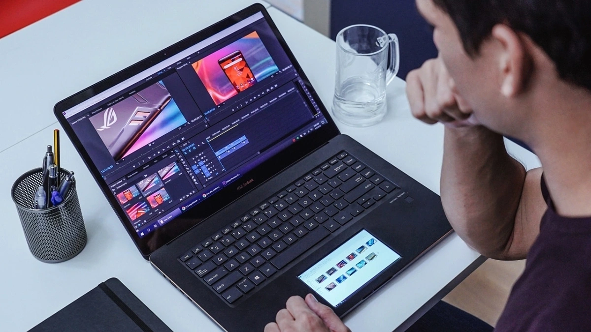 Lưu ý khi chọn laptop cho sinh viên nghệ thuật