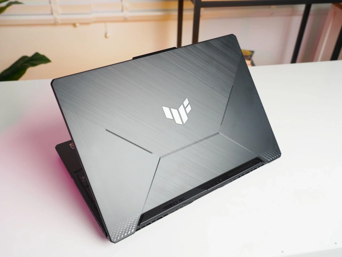 ASUS TUF Gaming A15 FA506NF-HN005W là công cụ lý tưởng cho dân thiết kế đồ họa