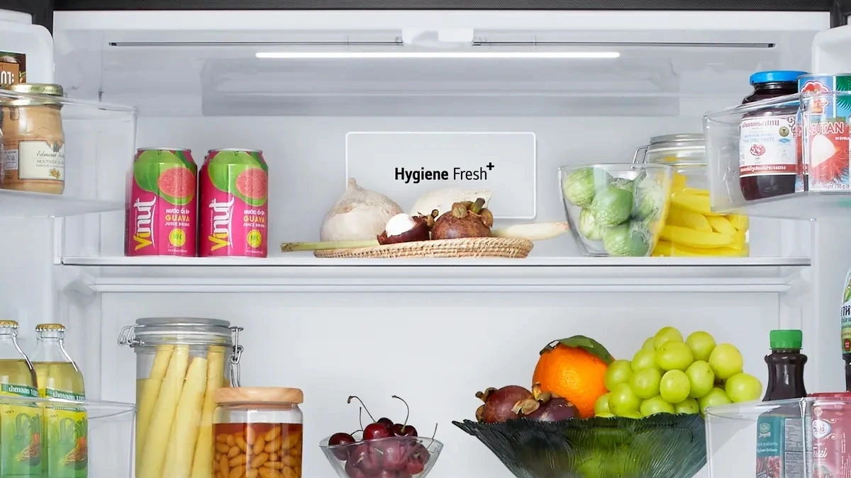 Dự trữ thực phẩm trong tủ lạnh trước khi bão đến