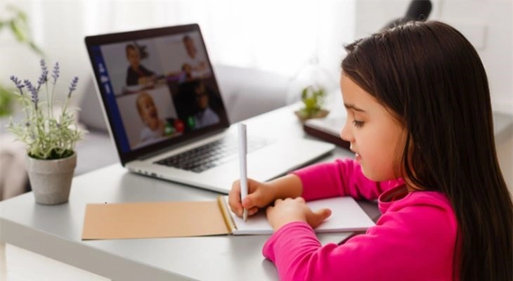 Khi mua laptop cho con, phụ huynh đừng quên tìm hiểu cấu hình máy phù hợp