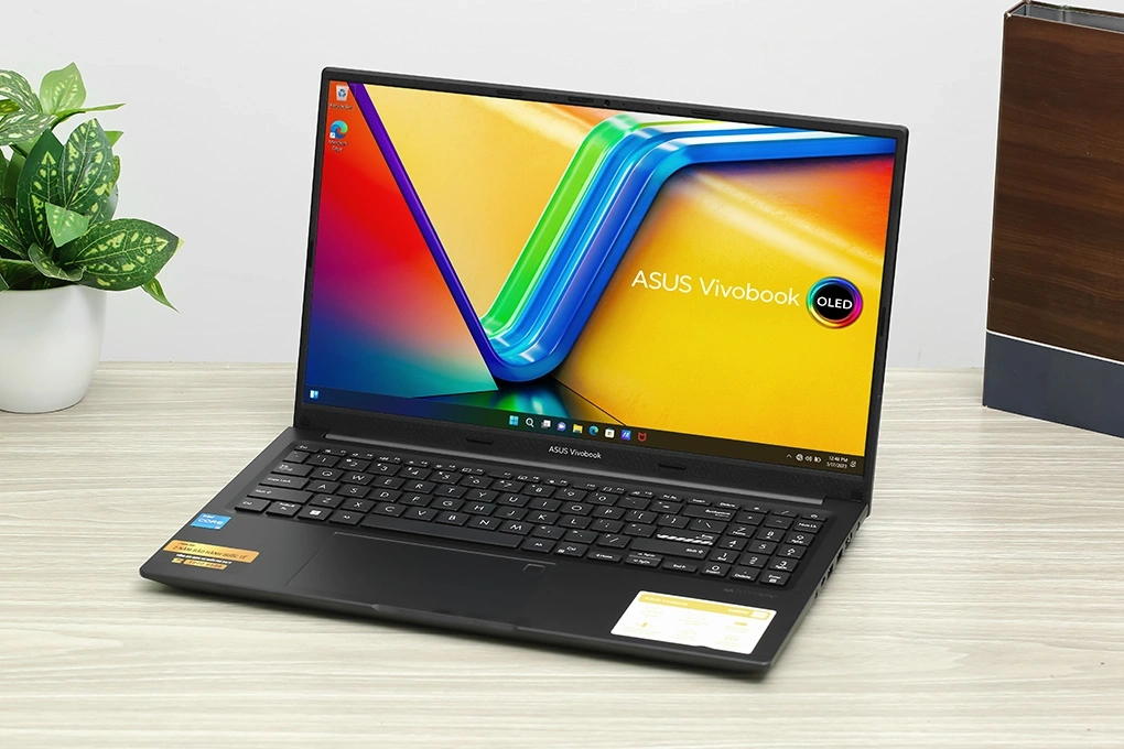 Laptop Asus A1505VA-L1114W có thời lượng pin khá dài