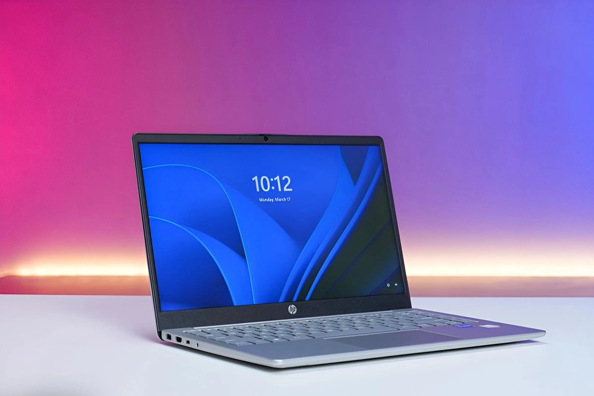 Mua laptop học ngoại ngữ ở MediaMart uy tín, đảm bảo chất lượng