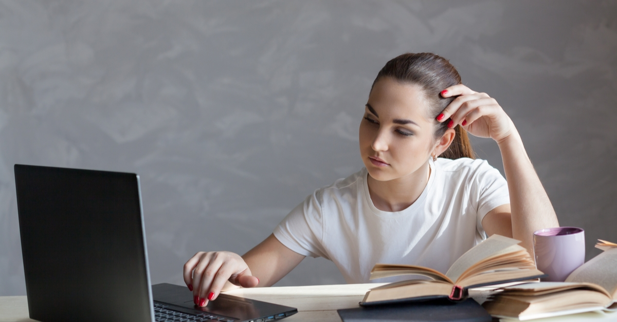 Mua laptop học tiếng Anh - đến ngay MediaMart