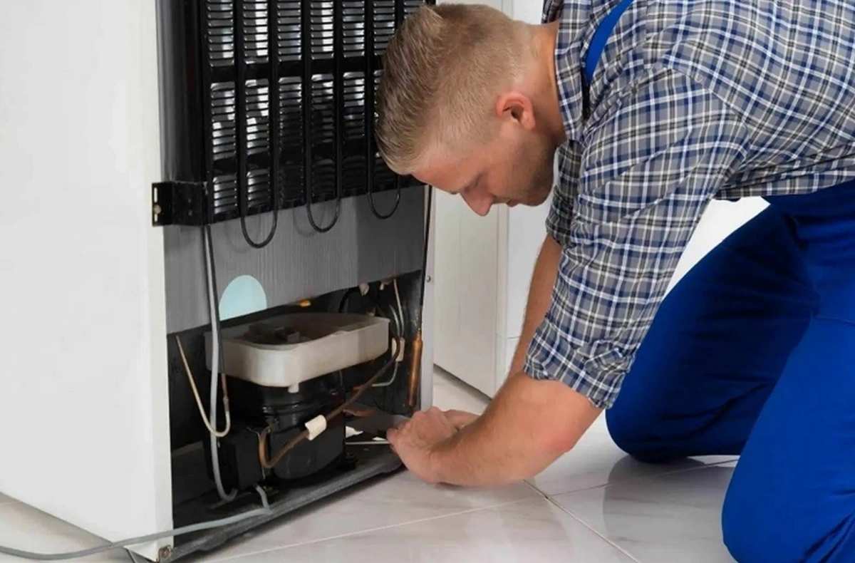 Tủ lạnh bị ngấm nước có thể bị hỏng máy nén