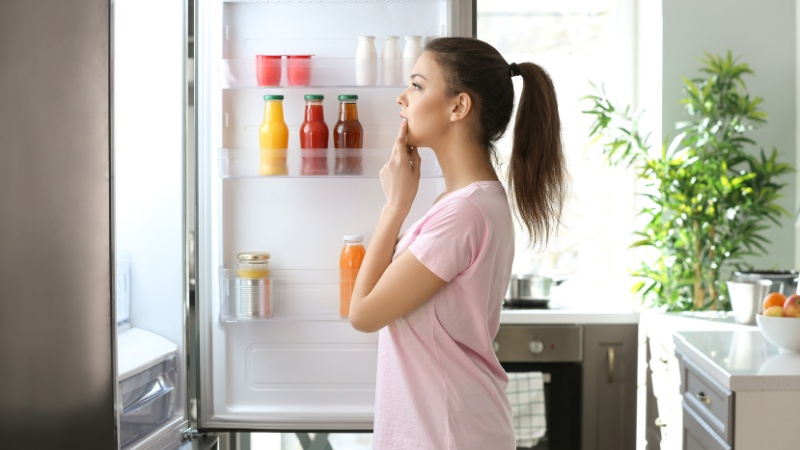 Tủ lạnh chạy bao lâu thì tự ngắt?