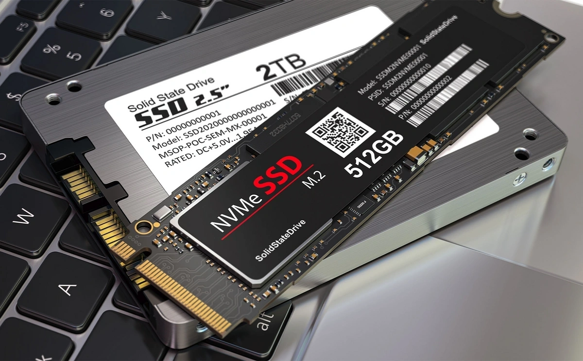 Cách chọn mua laptop cho sinh viên cần lưu trữ nhiều dữ liệu đó là ưu tiên máy có ổ SSD