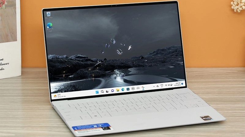 Giá thành phù hợp là điều không thể bỏ qua khi tổng hợp kinh nghiệm mua laptop cho sinh viên