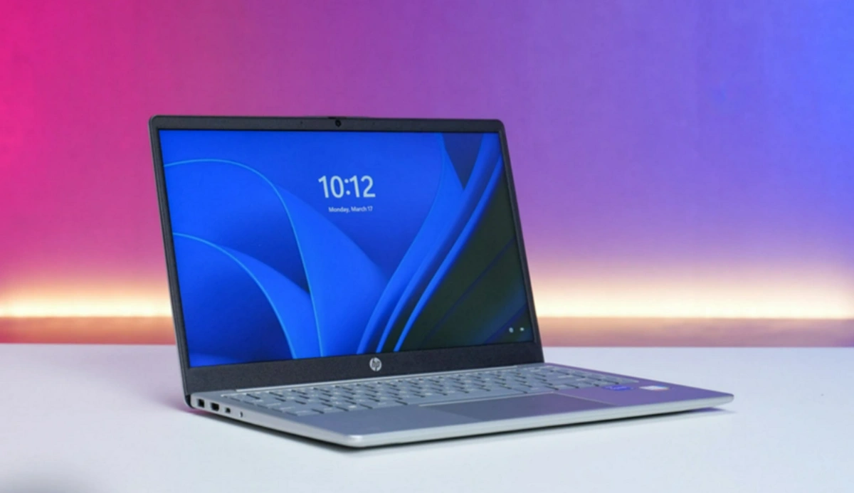 Laptop HP 14-ep0112TU 8C5L1PA BẠC