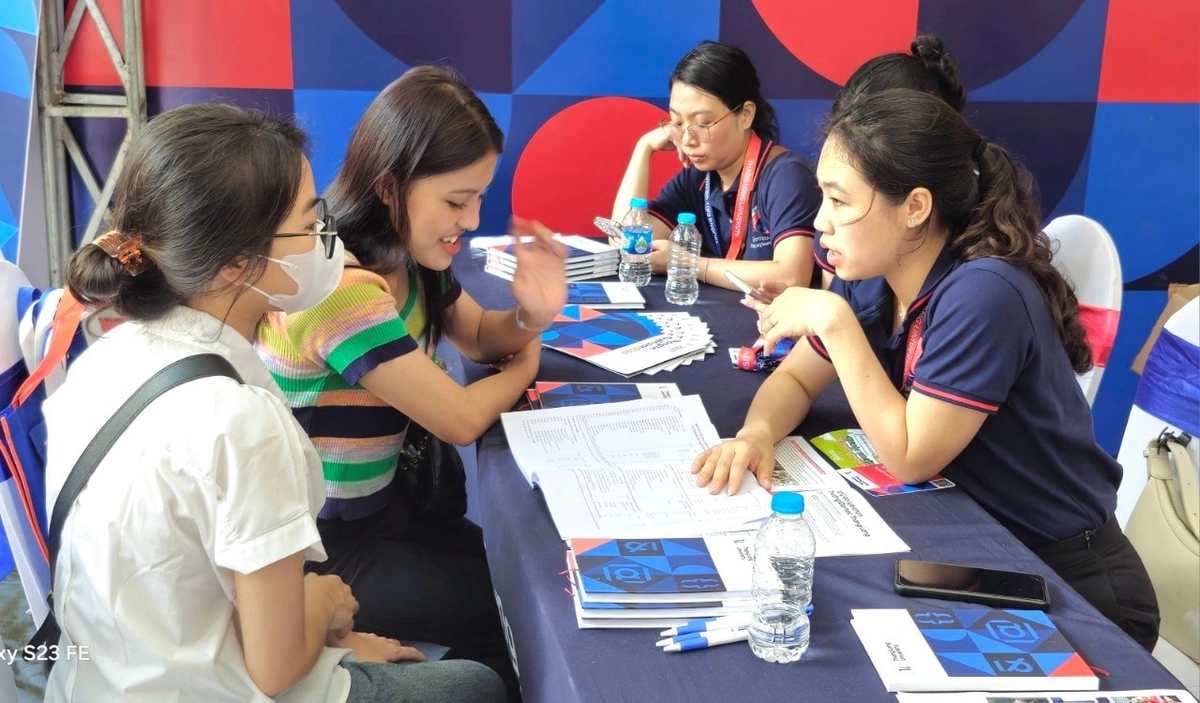 Lưu ý quan trọng về điểm chuẩn đại học và xác nhận nhập học năm 2025