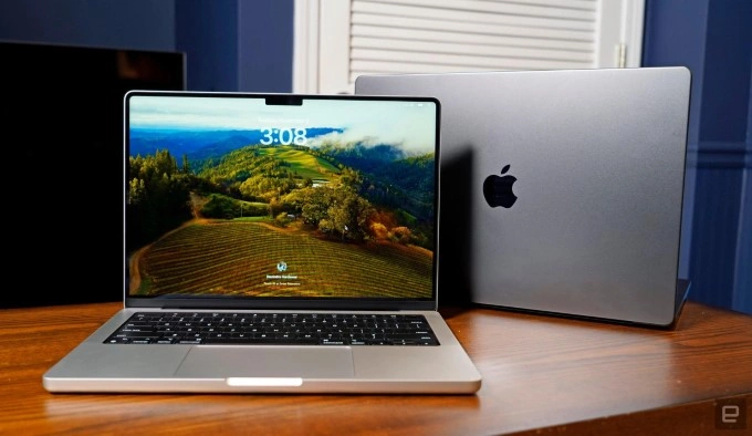 MacBook Pro M3 Pro - đắt xắt ra miếng