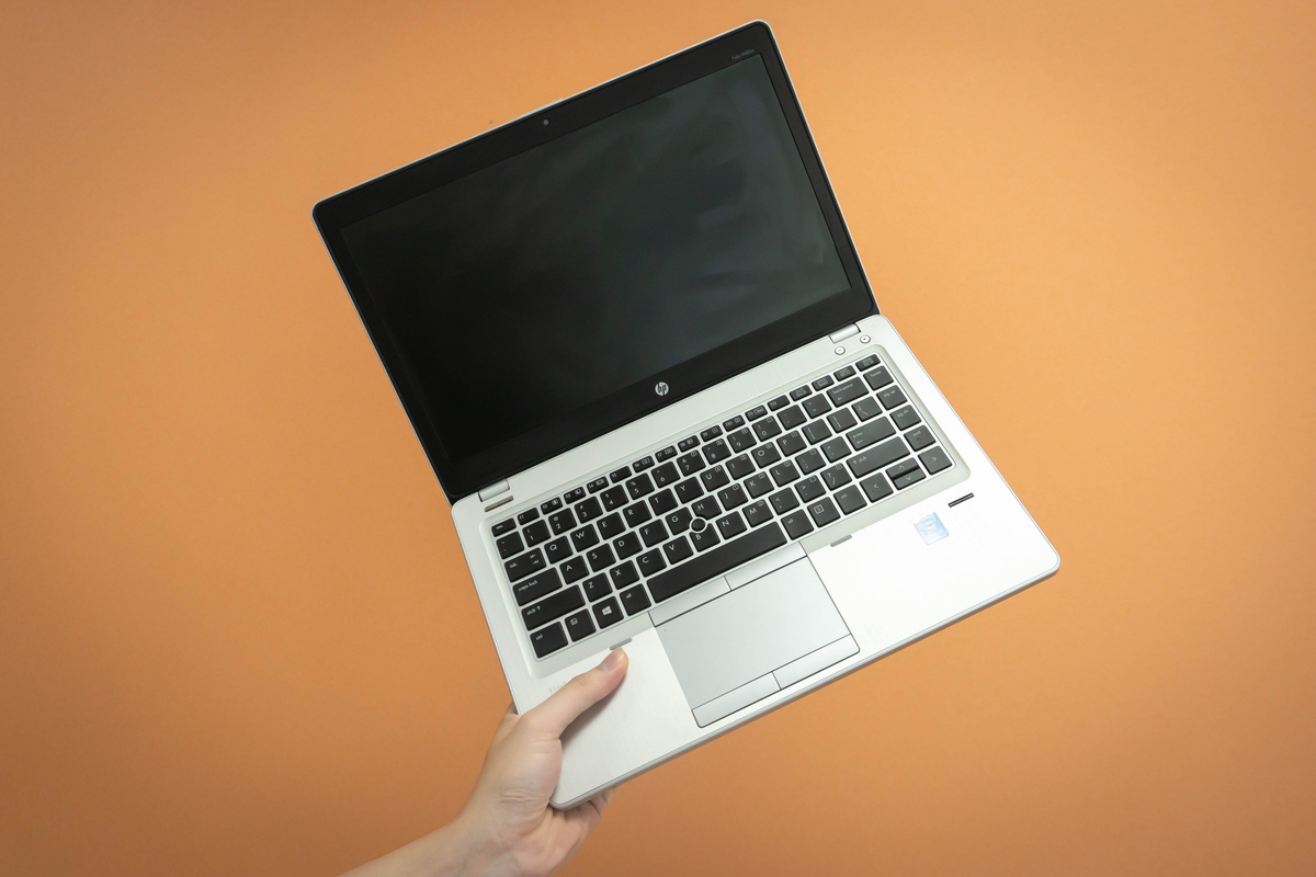 Những lưu ý khi chọn laptop dành cho sinh viên ngành kế toán