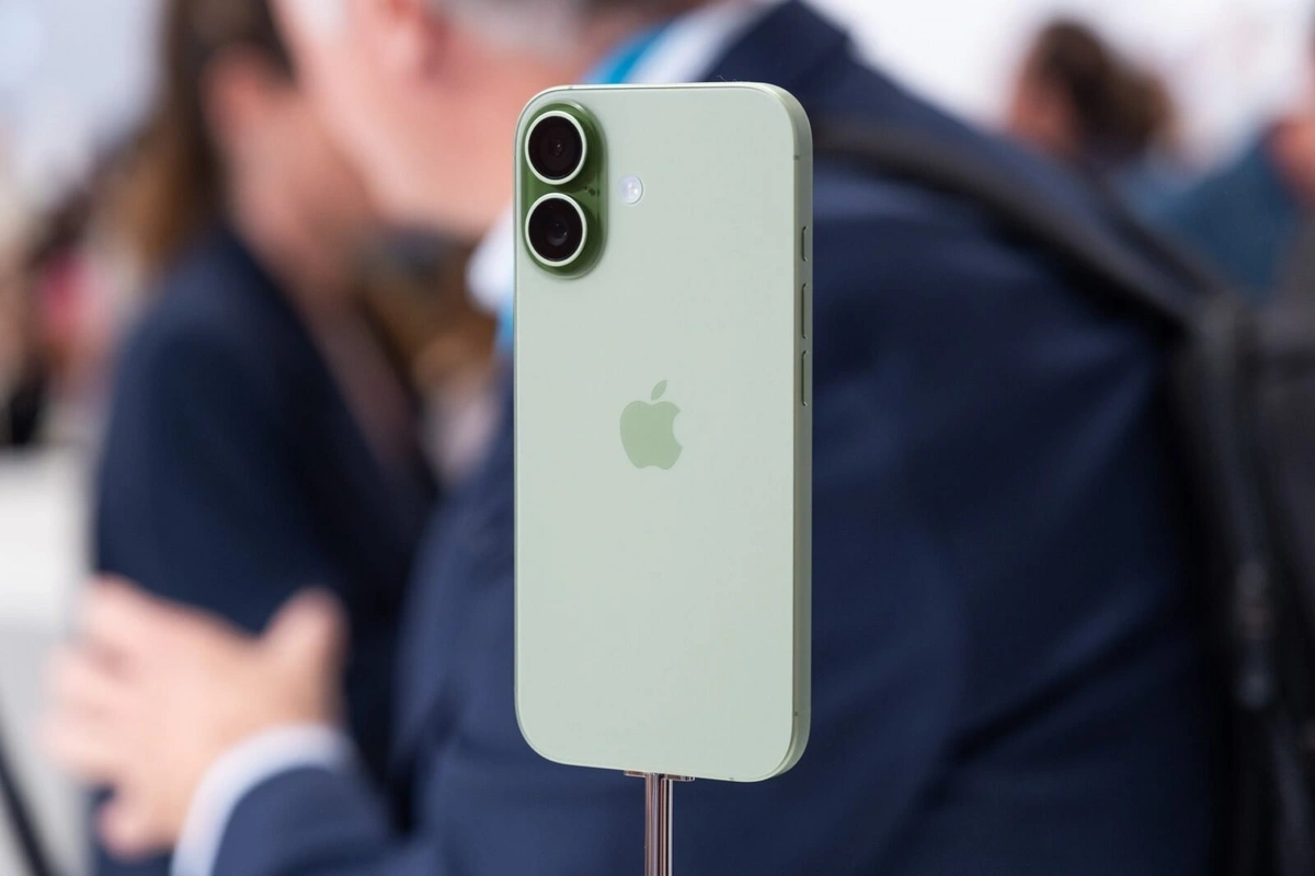 Cụm 2 camera sau 48MP của iPhone 17