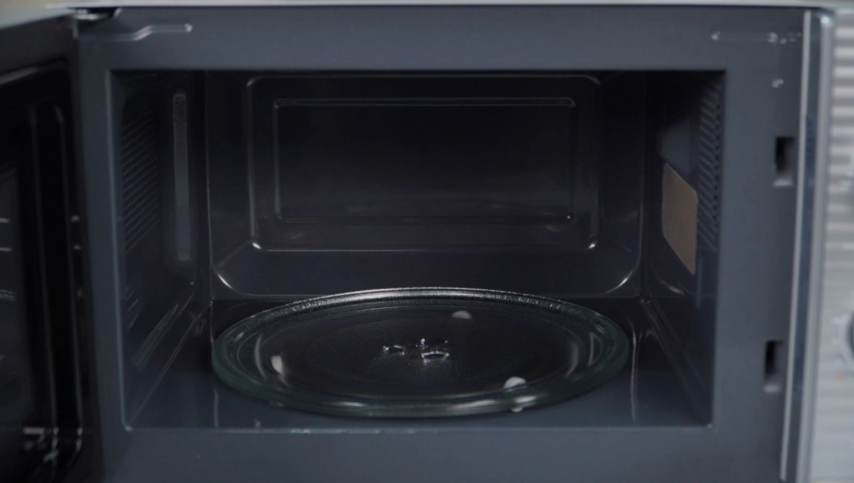 Phụ kiện tiện lợi – Đĩa xoay thủy tinh