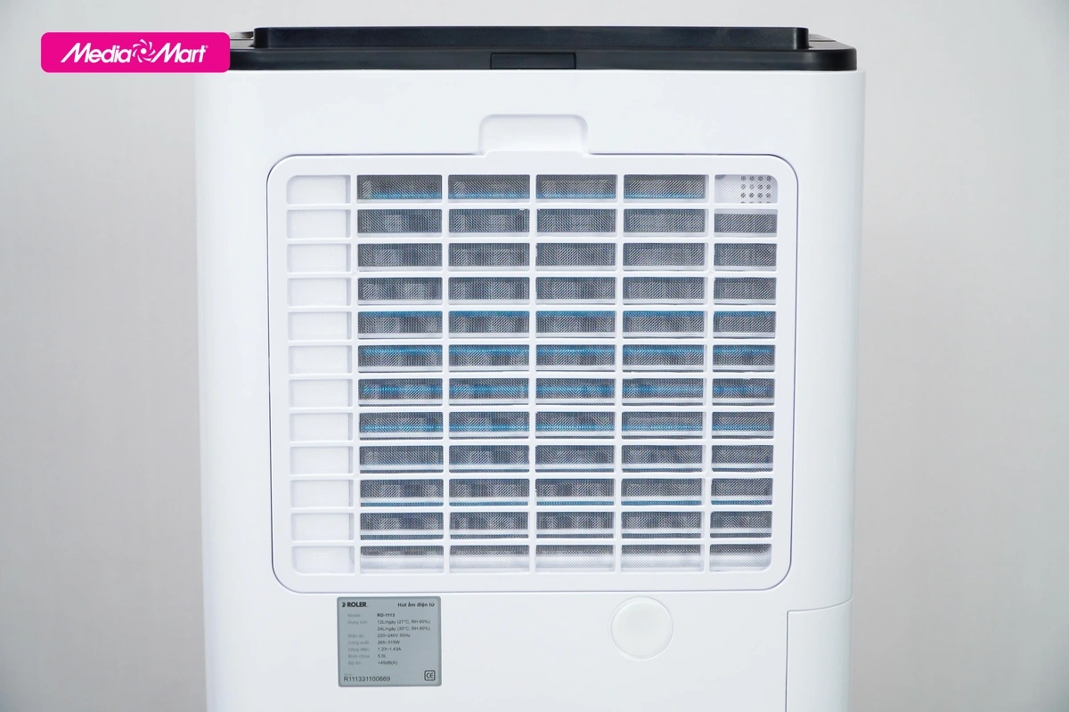 Công suất 365W, công suất hút ẩm mạnh mẽ 24 lít /24 giờ