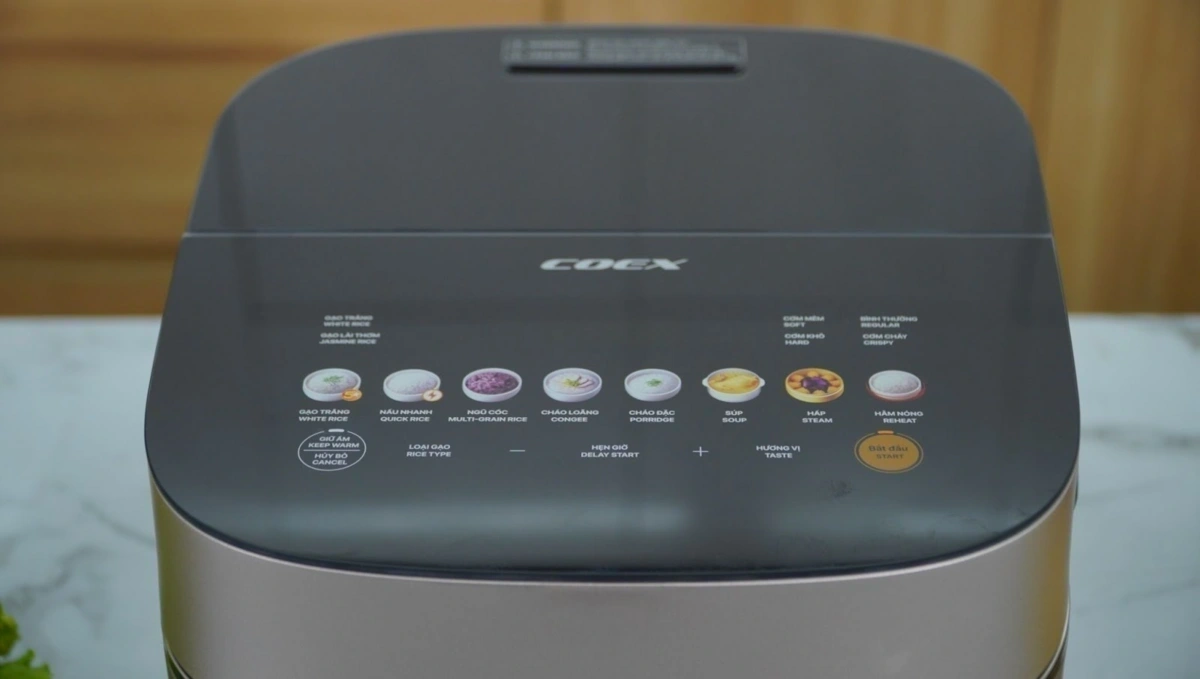 Bảng điều khiển đa sắc + 8 chế độ nấu thông minh