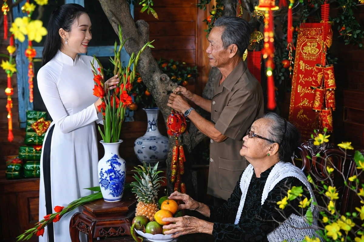 Những câu chúc Tết 2026 cho bố mẹ ý nghĩa nhất