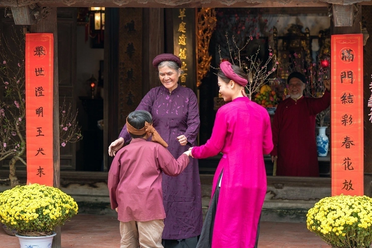 Những câu thơ và lời chúc Tết ông bà