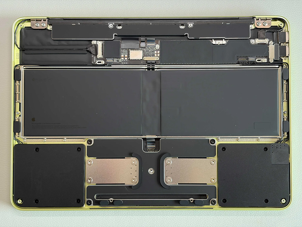 Các linh kiện có thể tháo lắp dễ dàng