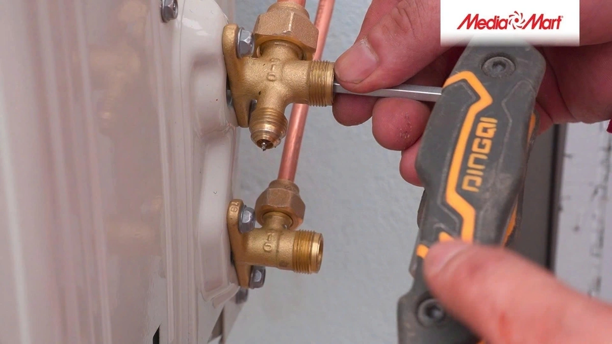 Cách đi ống đồng và lắp dàn nóng điều hòa đúng cách