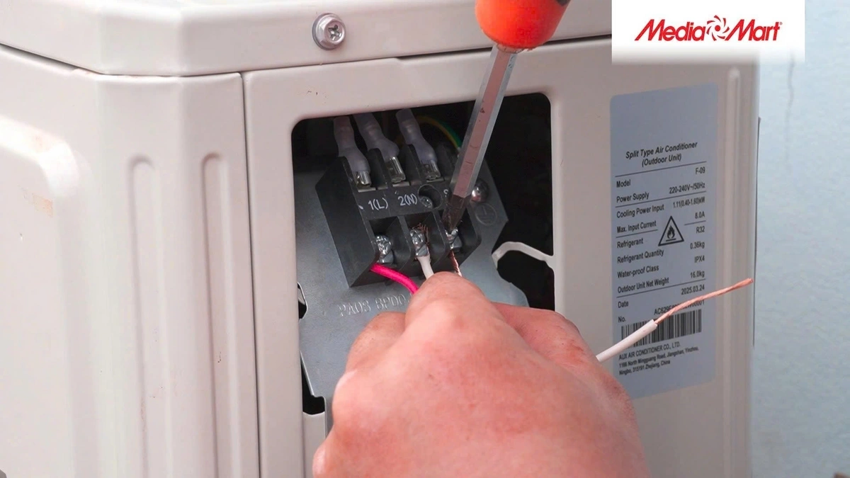 Cách đi ống đồng và lắp dàn nóng điều hòa đúng cách