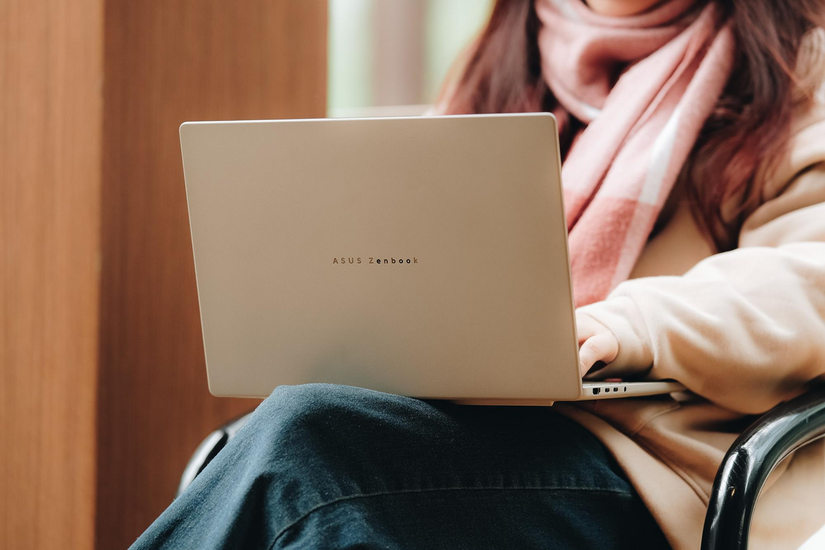 Laptop Snapdragon chạy phần mềm như thế nào?